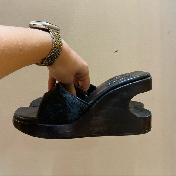 VTG 90s/00s Guess Wooden Wedge Platforms - Picture 11 of 11